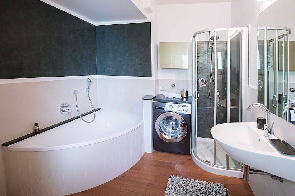 Geheel appartement, Luxe idylle - midden in het oude centrum van Bozen in Centro-Piani-Rencio, Bozen
