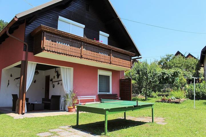 Ferienhaus für 6 Personen, mit Pool und Balkon sowie Garten - 1
