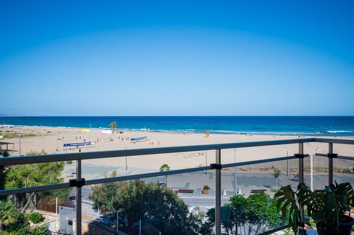 Ganze Wohnung, Ferienwohnung für 6 Personen mit Terrasse in Torredembarra, Costa Dorada