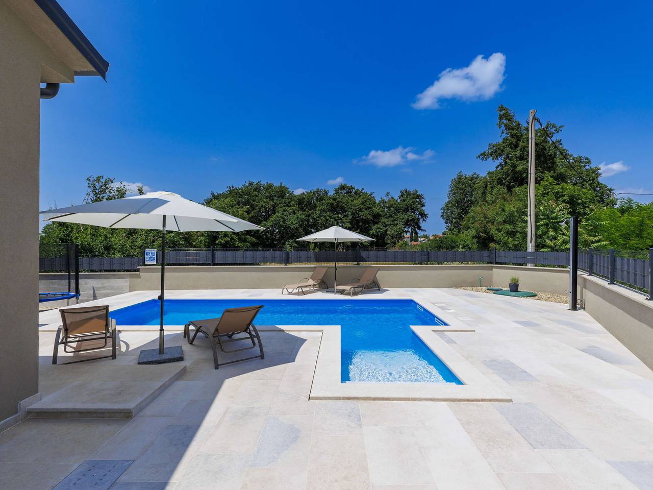 Marko - Marko 207.1 in Žminj, Zentralistrien