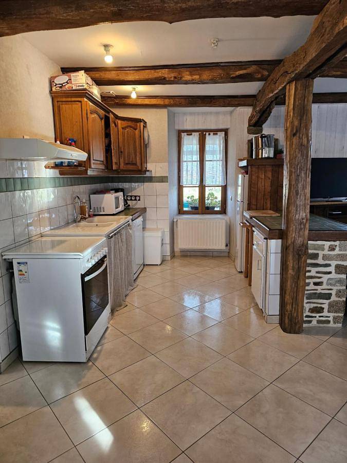 Location de vacances pour 8 personnes, avec terrasse, animaux acceptés à Saint-Georges-de-Gréhaigne - 3