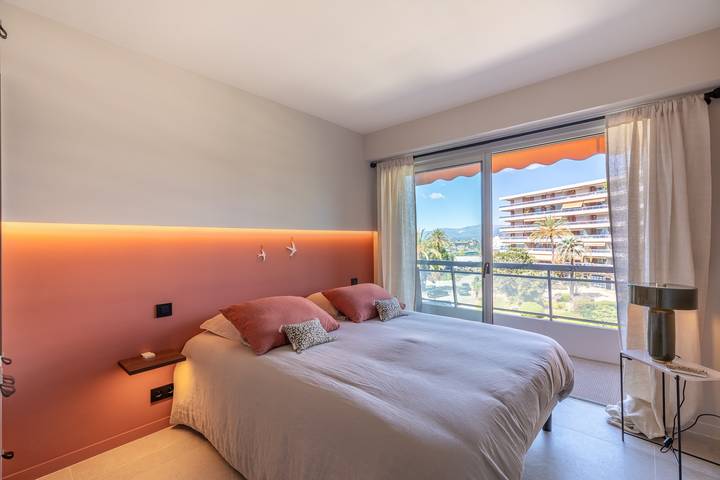 Entire apartment, Les Belles Terres - Résidence avec piscine vue mer in Nice (France), Mediterranean Coast (France)