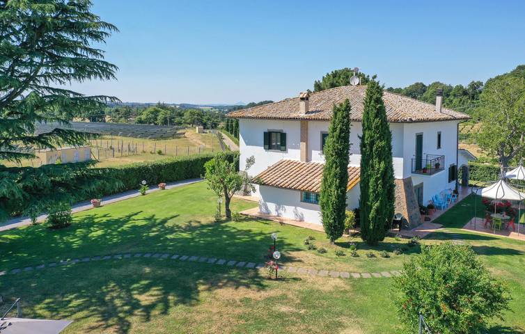 Ferienhaus für 18 Personen, mit Terrasse und Pool sowie Garten, mit Haustier in Latium - 2
