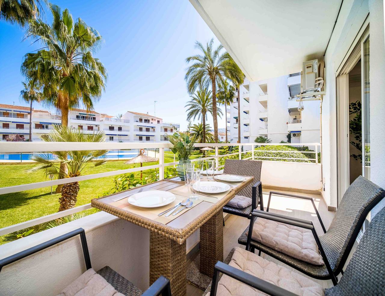 Ganze Wohnung, Don Pepe Green Apartment Javea, mit Terrasse, Klimaanlage und großem Gemeinschaftspool in Jávea, Costa Blanca