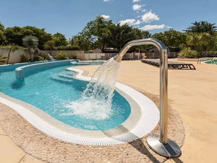 Bungalow pour 5 personnes, avec Bassin pour enfant et Sauna