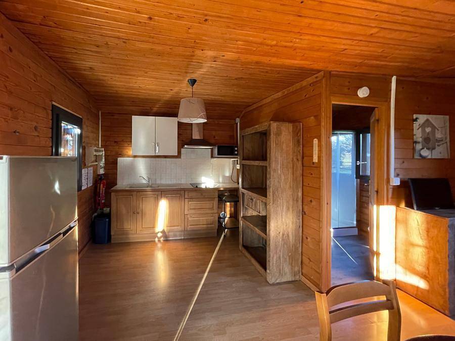 Les Chalets De Fiolles - Chalet 4 personas - Chalet Loft Confort - 1 habitación grande - aire acondicionado - Tv - Barbacoa - Hogar* - 35m2 + 14m2 terraza cubierta in Brens, Región de Albi