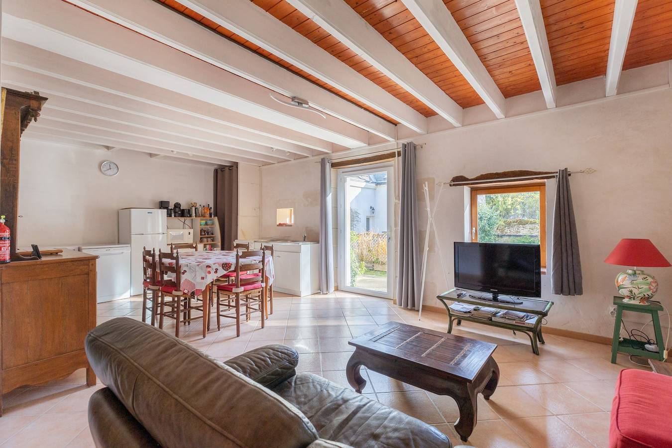 Casa de Vacaciones 'Le Petit Montparnasse - Montrichard' con Jardín Compartido y Wi-Fi in Faverolles-sur-Cher, Región de Blois