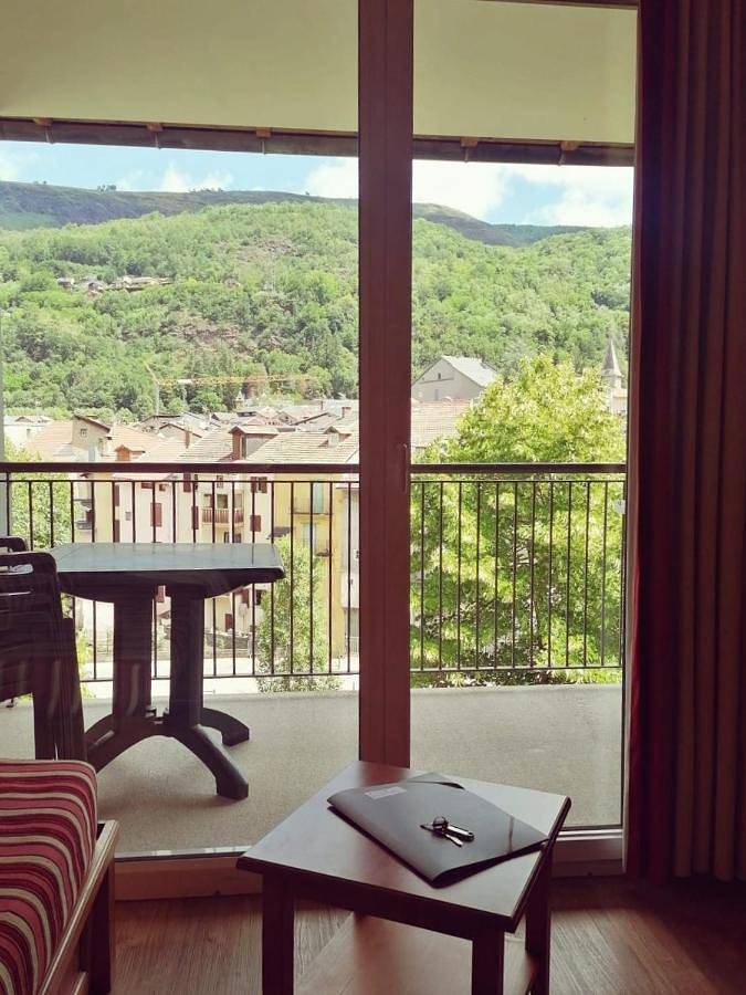 Gîte pour 4 personnes, avec Balcon et Jardin ainsi que Piscine et Vue dans Thermes Le Modele Le Teich - 4
