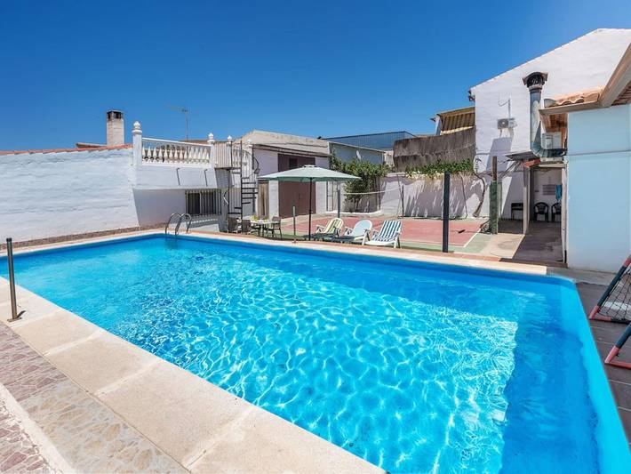 Casa de vacaciones para 4 personas, con Terraza y Jardín en Alhama
