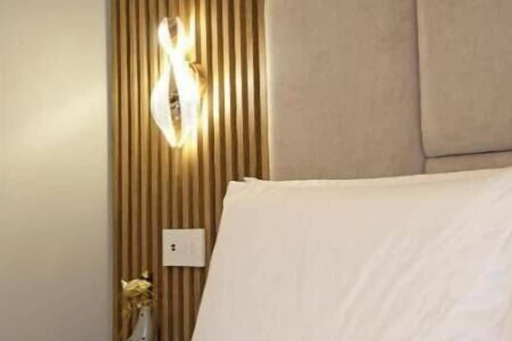 Apartamento entero, The Three Diamonds – Queen Deluxe Room Just Steps from the Sea in Cesenatico, Provincia de Forlì-Cesena