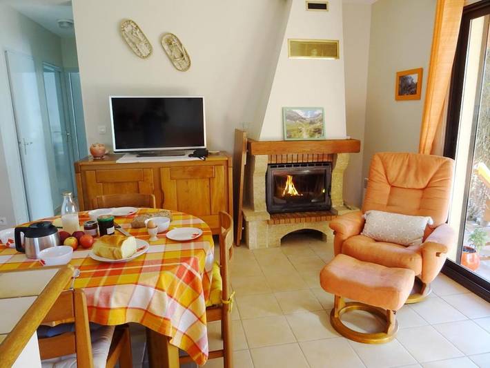 Location de vacances pour 5 personnes, avec vue et jardin à Villeneuve-de-Rivière - 3