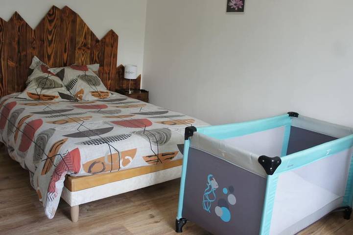 Gîte pour 2 personnes, avec Jardin à Pont-de-Poitte