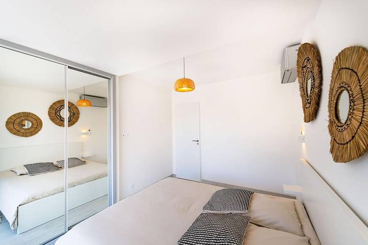 Villa pour 8 personnes, avec piscine et jardin ainsi que sauna et jacuzzi à Sanary-sur-Mer - 3