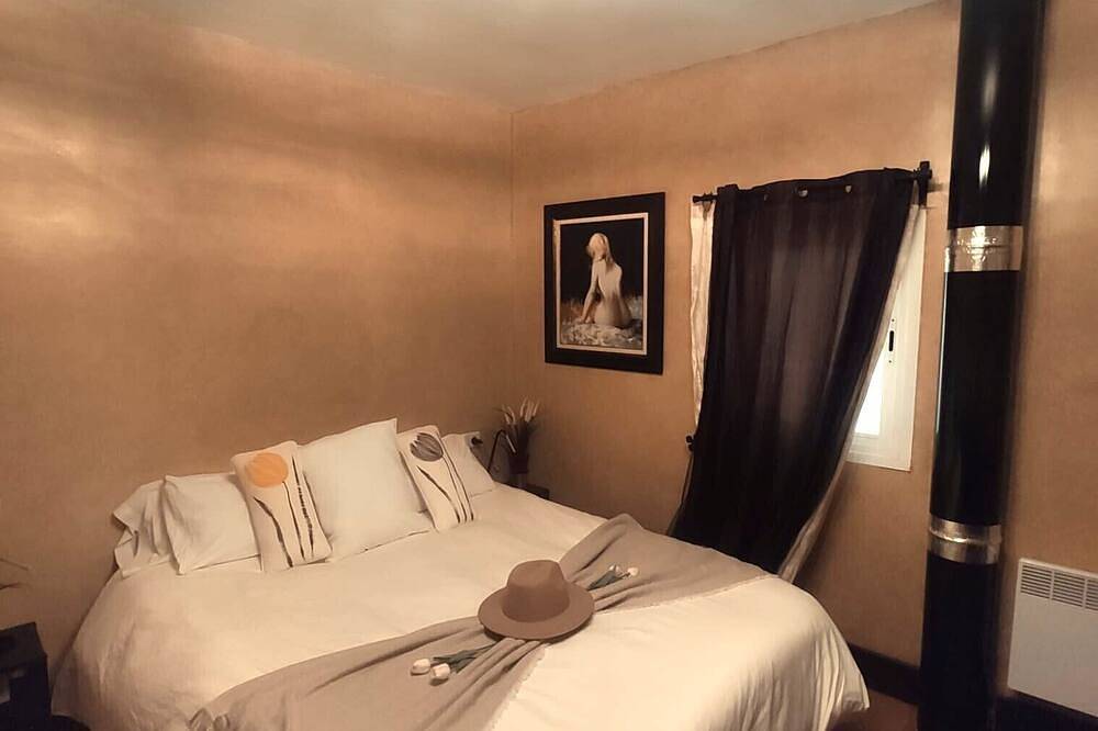 Discover La Casa de las Violetas in the heart of Ecija in Écija (Sevilla), Écija