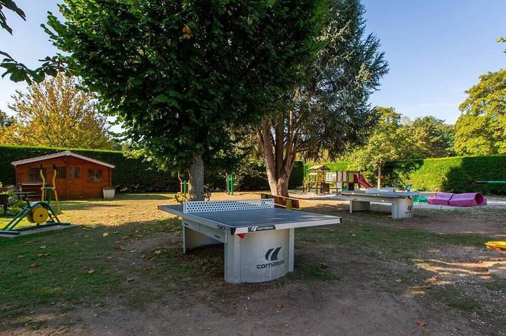 Zecamping 3* piscine chauffée chiens acceptés club enfant tente Tv in Saint-Père-sur-Loire, Loire-Tal