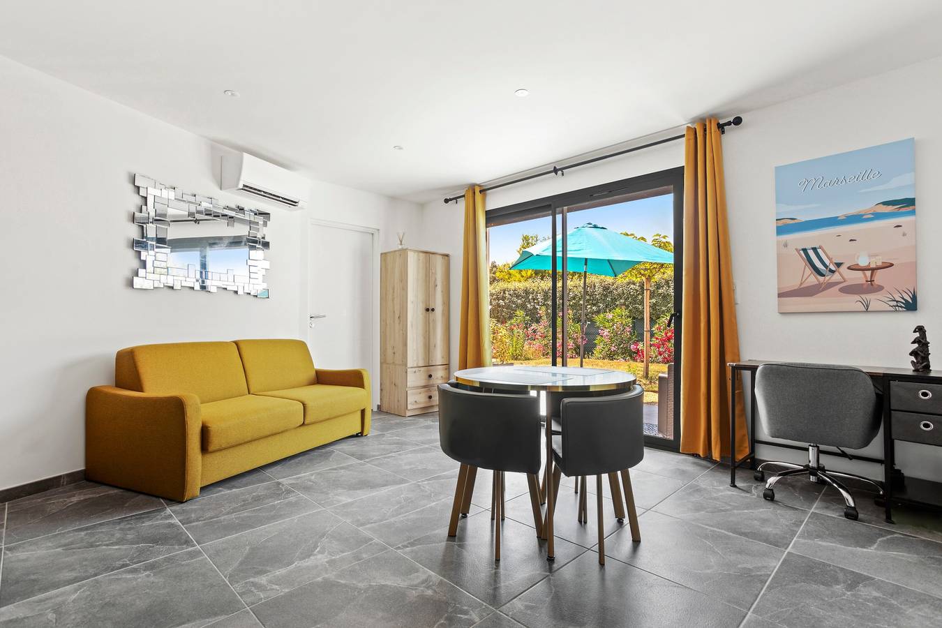 Gehele studio, Studio Appartement '890' met privéterras, draadloos internet en airconditioning in Lorgues, Draguignan en omgeving