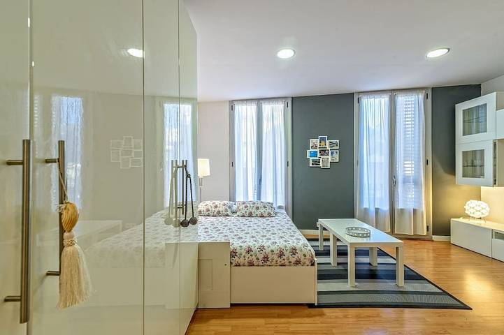 Gîte pour 2 personnes, avec balcon, animaux acceptés à Badalona - 3