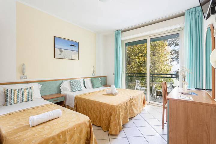 Hotel dla 4 osób, z ogród w Cervia
