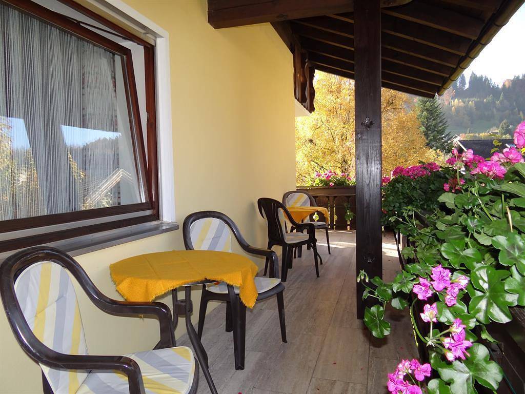 Doppelzimmer mit Balkon Nr. 6, 7, 10, 16 in Ettensberg (Blaichach), Blaichach