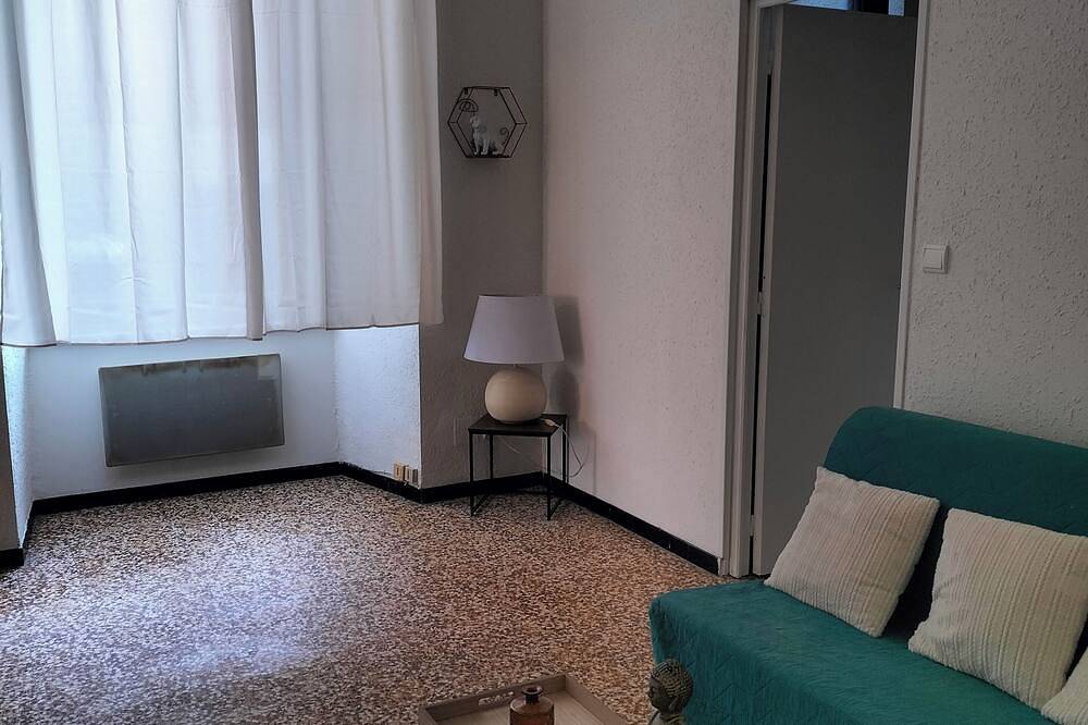 Appartement entier, Appartement le petit paradis ou les animaux de compagnie sont acceptés :) in Saint-Pons-de-Thomières, Région de Béziers