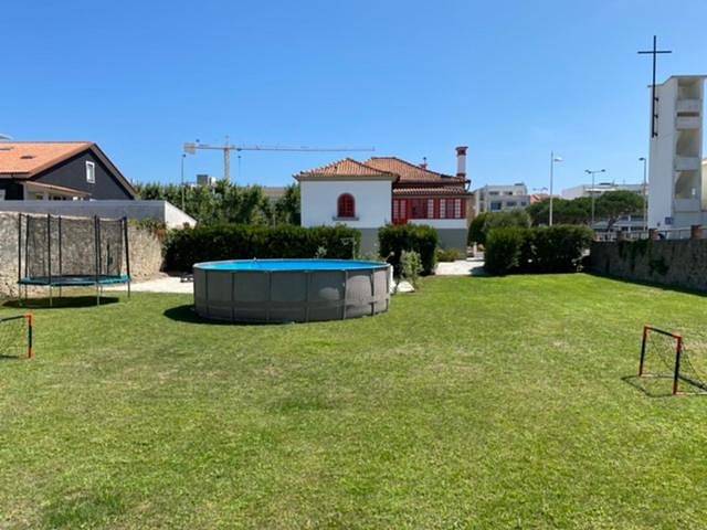 Beach House with Swimming Pool in Vila do Conde, Distrito do Porto