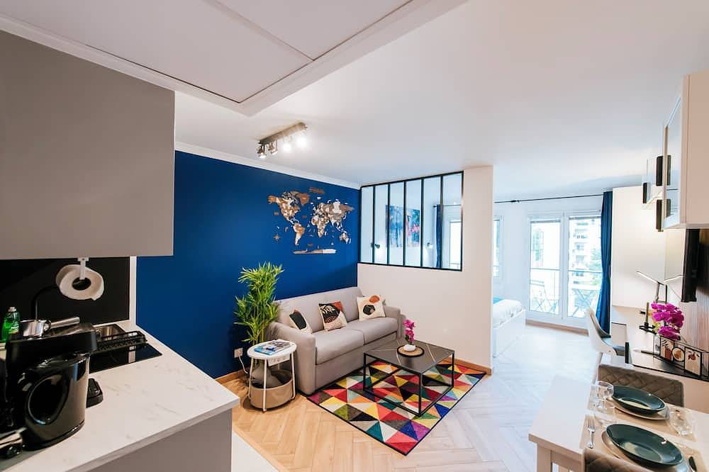 Entire apartment, Paris Porte de Versailles -Metro in Issy-les-Moulineaux, Hauts-de-Seine