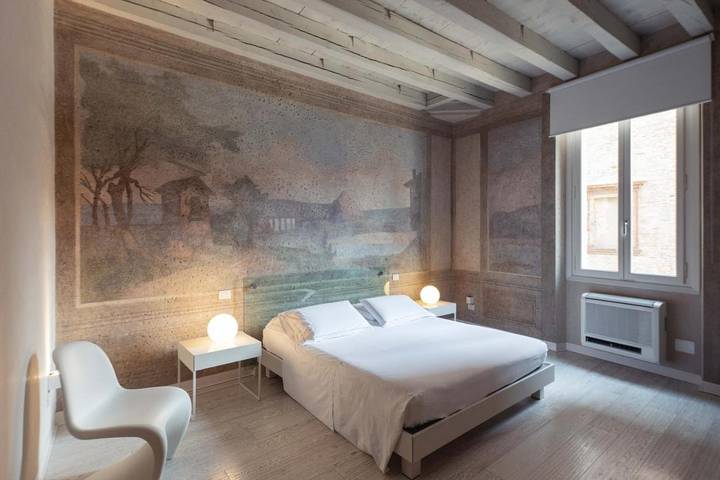 Appartamento per 3 persone, con Idromassaggio e Terrazza nonché Panorama a Mantova