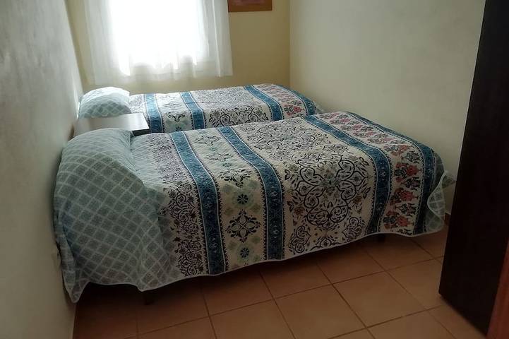 Gîte pour 5 personnes, avec piscine ainsi que terrasse et jardin à Tabernas - 2