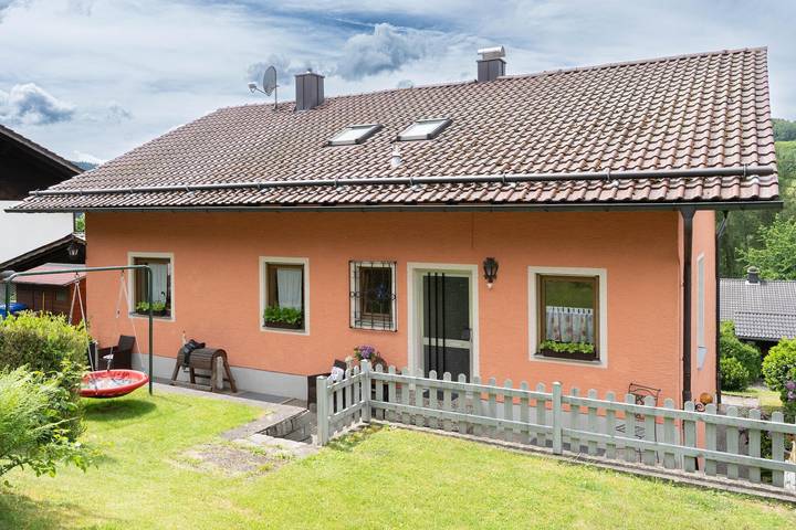 Ferienwohnung für 4 Personen, mit Balkon und Balkon/Terrasse sowie Garten in Lam