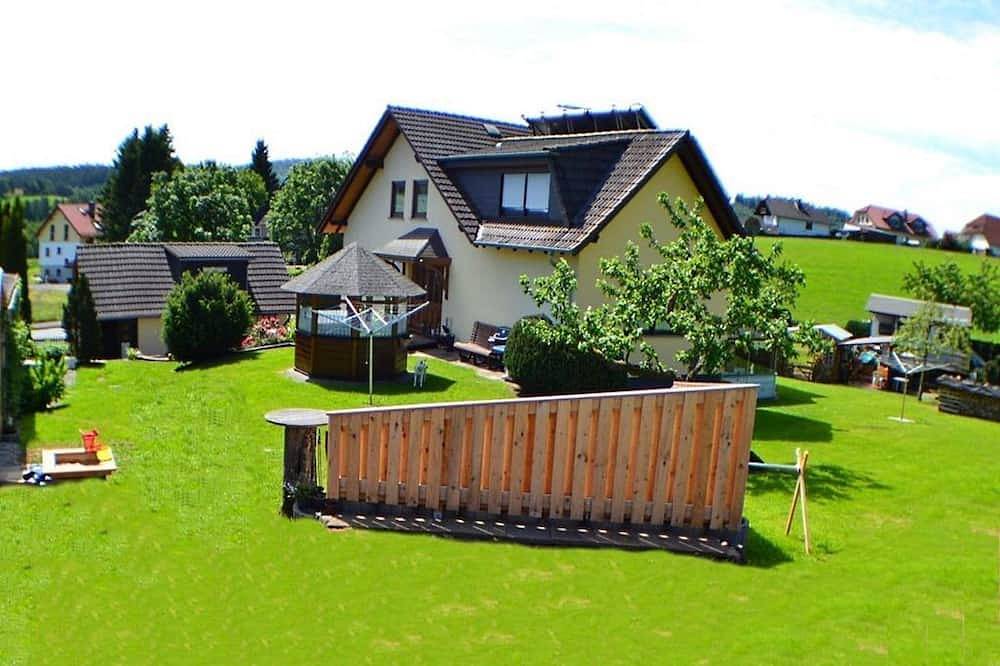 Ganze Wohnung, Haus Trapp - Wohnung oben in Hilders, Rhön-Hessen