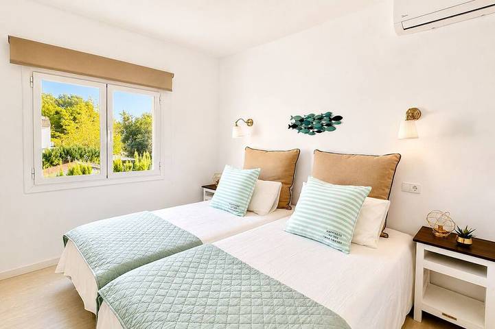 Villa Colibrí, con piscina privada para 6 personas in Son Ferrer, Calvià