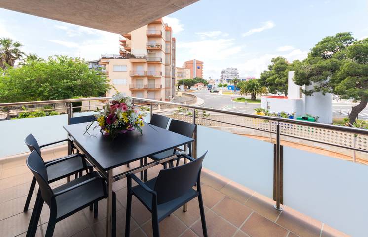 Appartement de vacances pour 6 personnes, avec terrasse et piscine à Roses