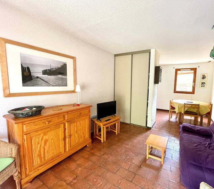 Location de vacances pour 5 personnes, avec terrasse dans Golf de la Méjanne - 2