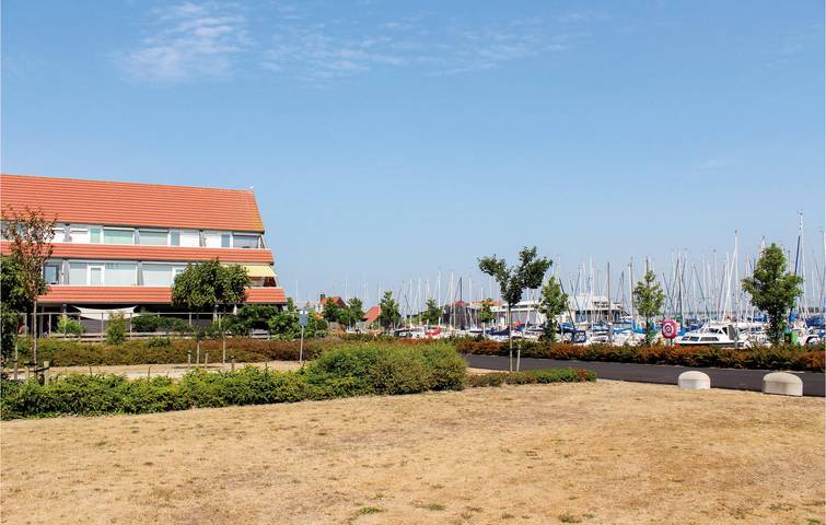 Appartement voor 4 personen, met Terras en Uitzicht op het meer in Bruinisse