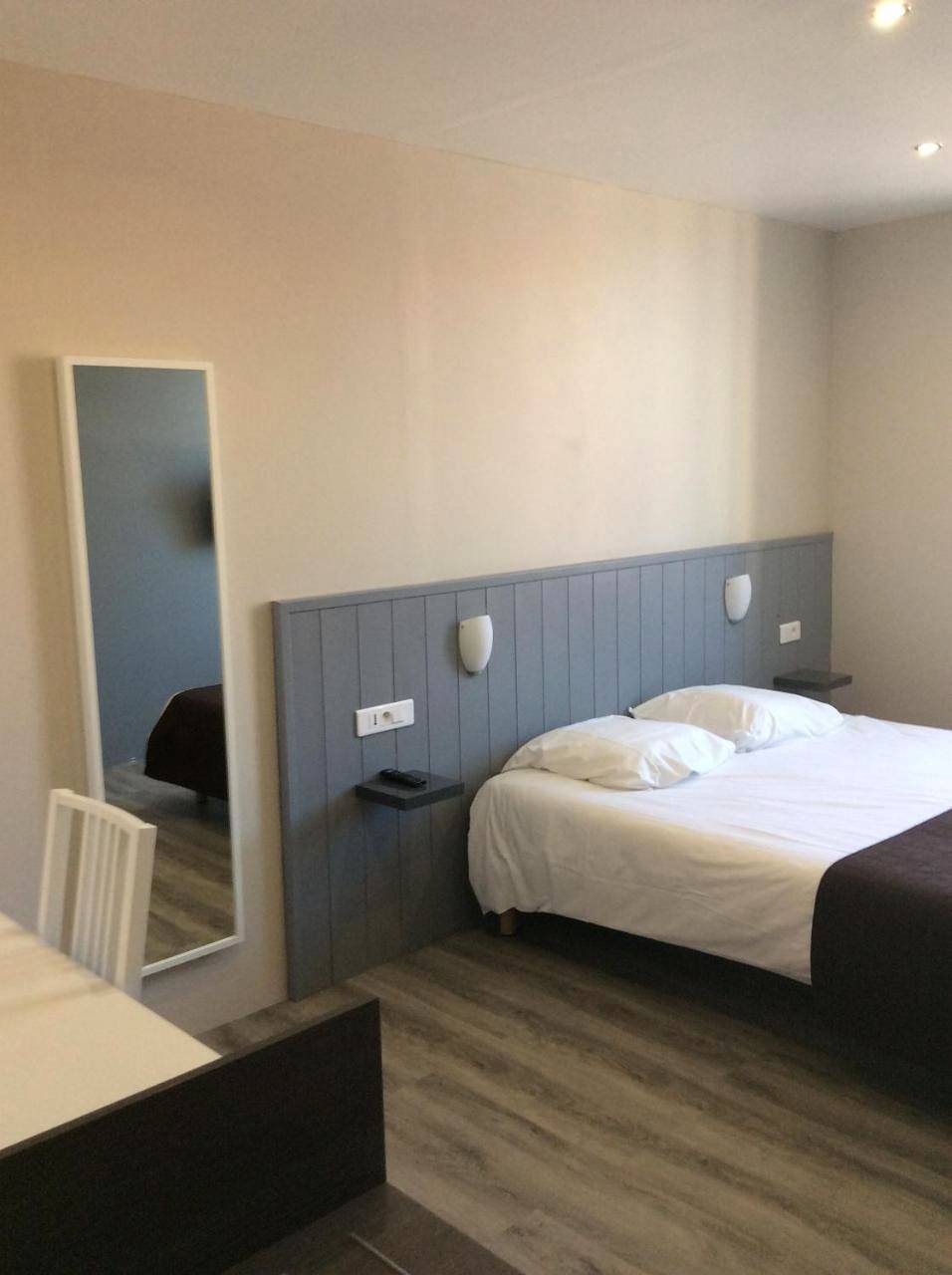 Standard Double Room in Lapalisse, Région de Vichy