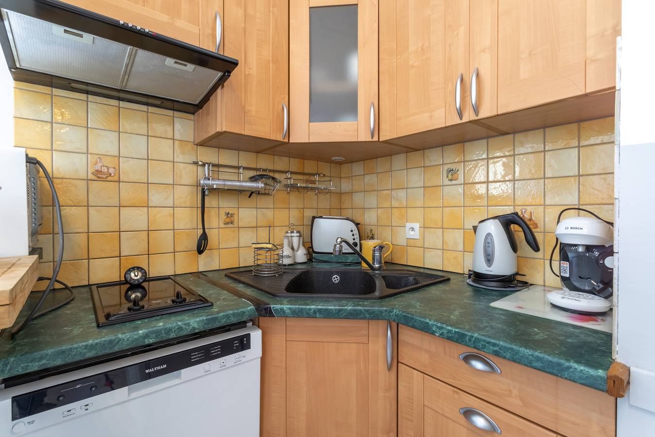 Maison de vacances 'Gite 3 Entre 2 Et 4 Personne' avec vue montagne, piscine partagée in Reynès, Région de Céret