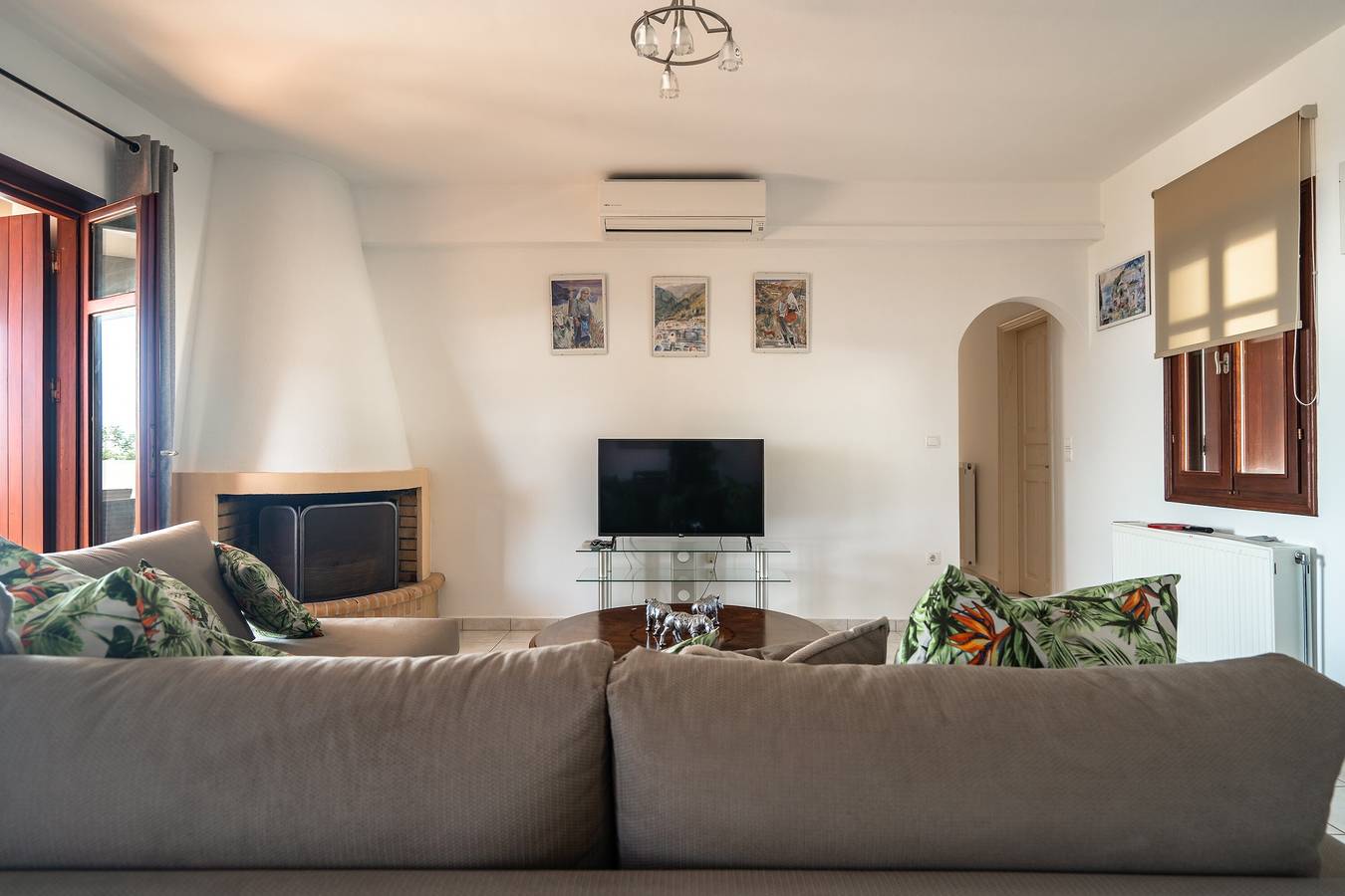 Villa 'Kumusha' with Sea View, Pool, Garden & Wi-Fi in Kefalonia