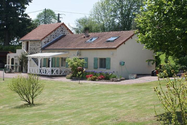 Maison de vacances pour 10 personnes, avec terrasse ainsi que piscine et vue, animaux acceptés