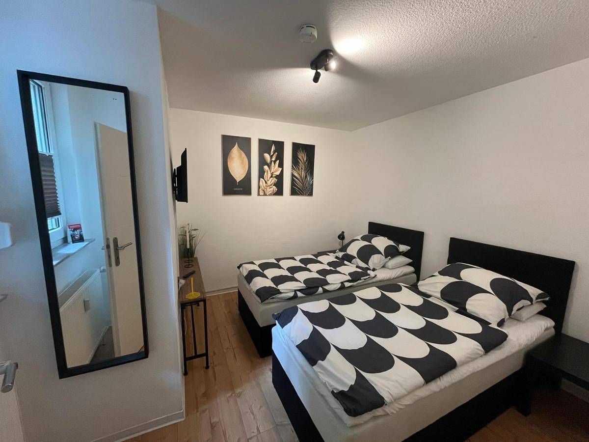 Ganze Wohnung, Apartment with Terrace in Burglesum, Bremen