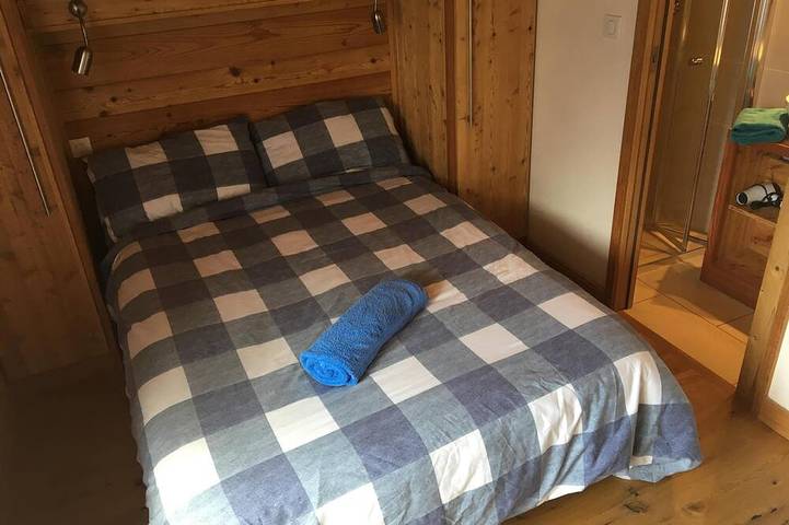 Chalet pour 8 personnes, avec jardin ainsi que sauna et balcon à Vaujany - 4