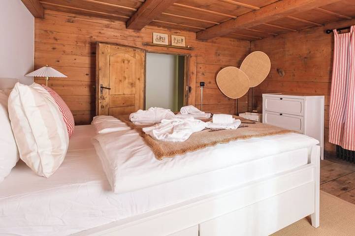 Gîte pour 2 personnes, avec balcon dans Sarreyer - 4