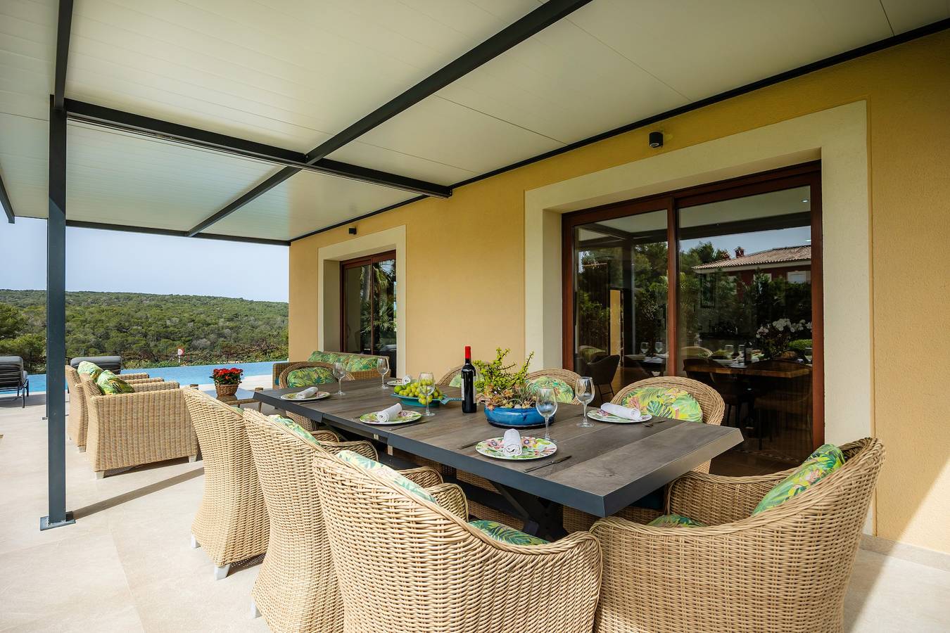 Villa 'Luxurious Villa Sol de Mallorca' avec vue sur les montagnes, piscine et Wi-Fi. in Sol de Mallorca, Calvià