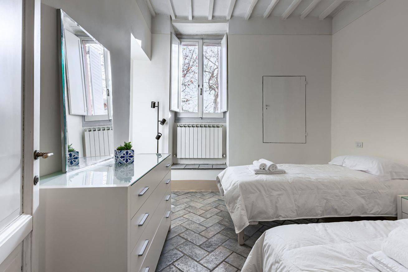 Apartamento entero, Guesthost - Urban Oasis - Central Flat with Garden in Perugia, Provincia de Perugia