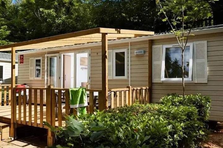 Mobil home pour 8 personnes dans Plage De Treherve