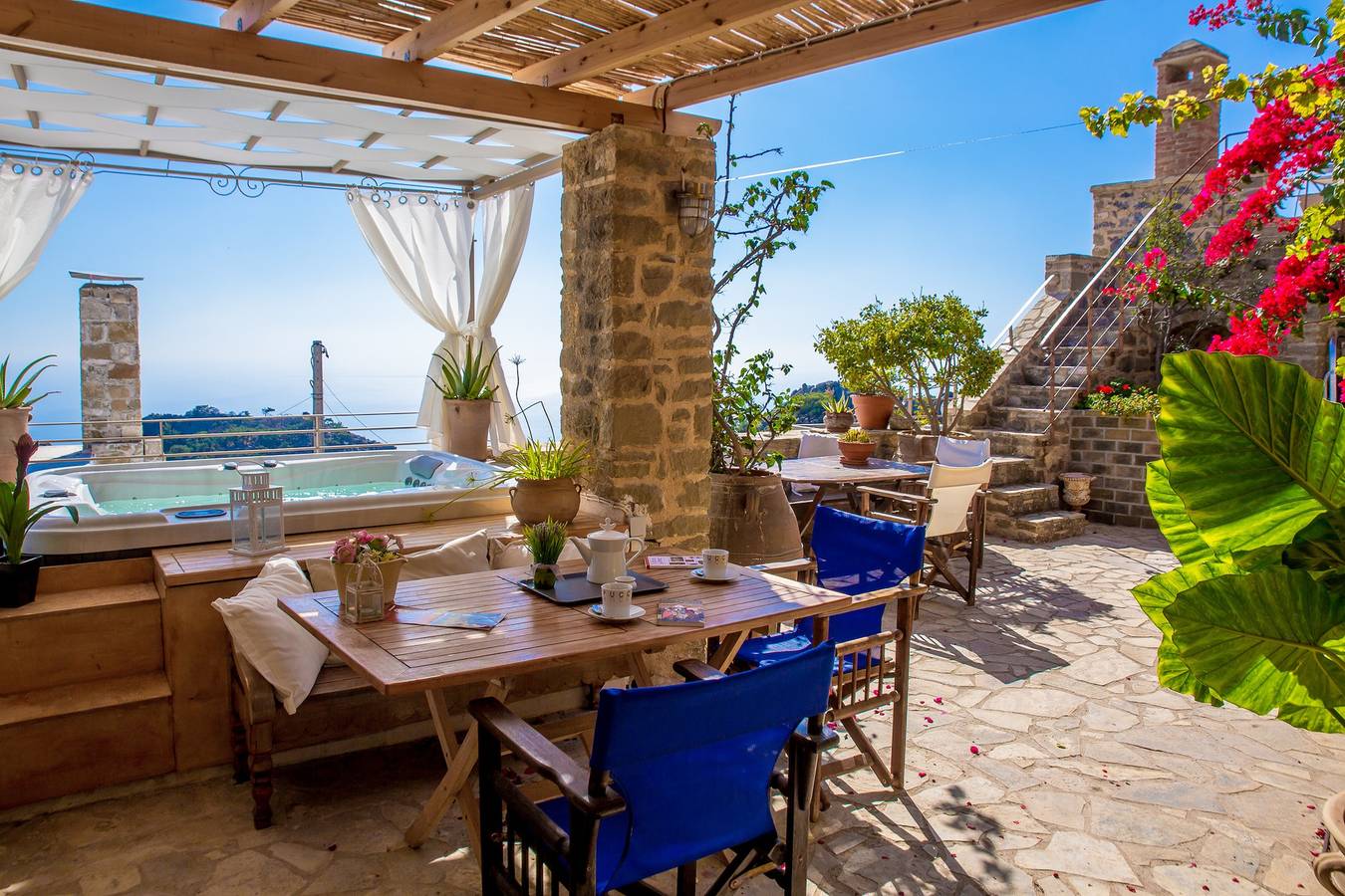 Komfortables Haus mit Meerblick in Anatoli + Jacuzzi in Lasithi