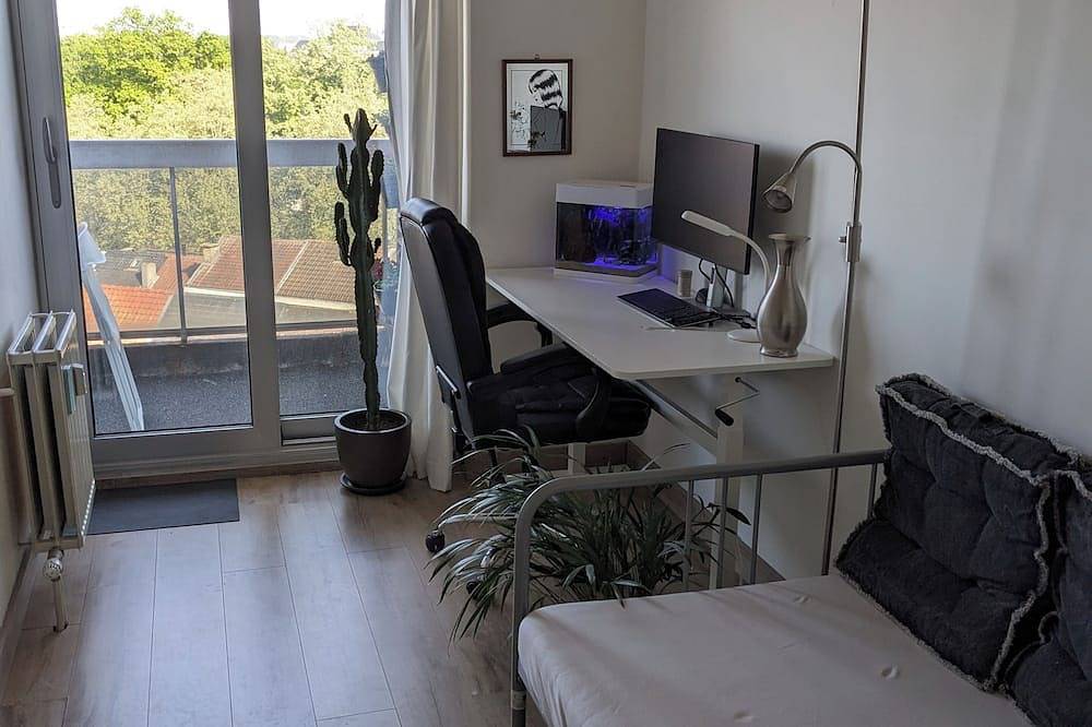 Ganze Wohnung, Stylish apartment with Ac and sweeping views over historic Leuven in Löwen, Flämisch-Brabant