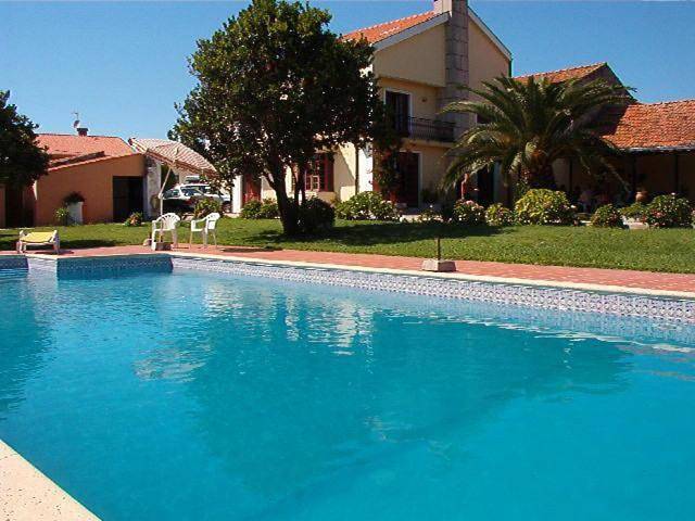 Location de vacances pour 15 personnes, avec piscine ainsi que jardin et jacuzzi dans Árvore - 2