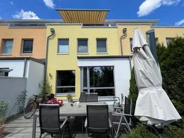 Ferienhaus für 6 Personen, mit Garten und Ausblick sowie Sauna in Rostock