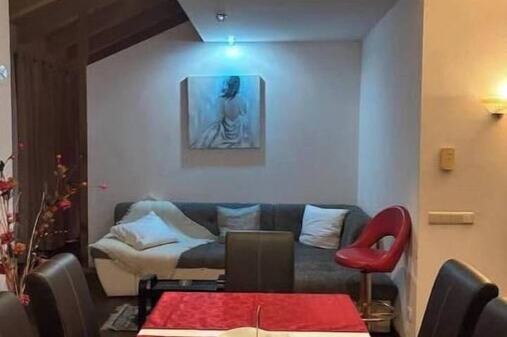 Appartamento intero, Appartamento luminoso con terrazzo vicino Merano in Merano, Alpi Sarentine