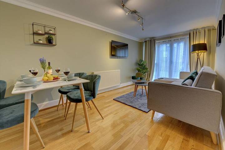 Apartment for 6 people in Leamington Spa